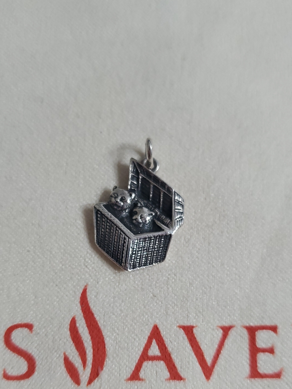 James Avery Retiered Kitten Cats In A Basket Charm